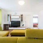 Apartamento Patricia House *