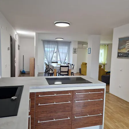 Patricia House Apartment *