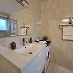 帕特里夏公寓 公寓 *